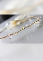 Golden hair jewellery with pearls Sa Majesté
